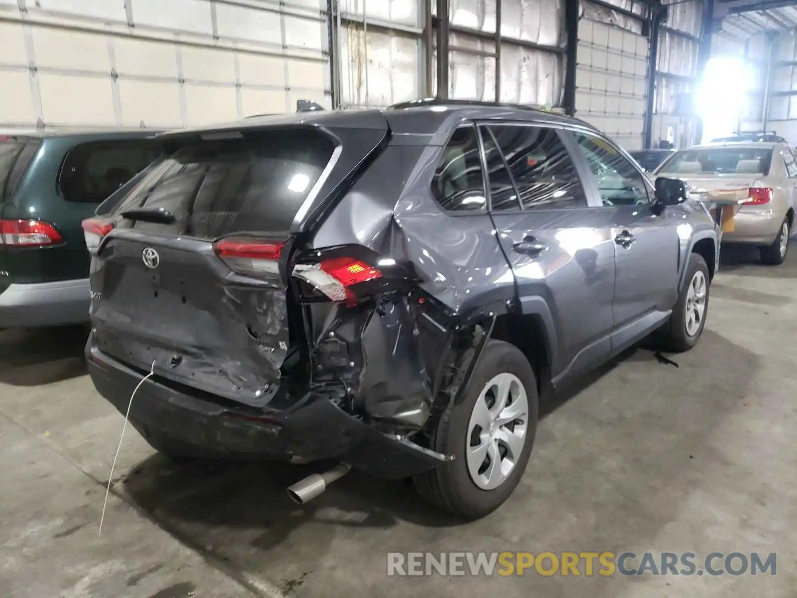 4 Photograph of a damaged car 2T3G1RFV6LC110412 TOYOTA RAV4 2020