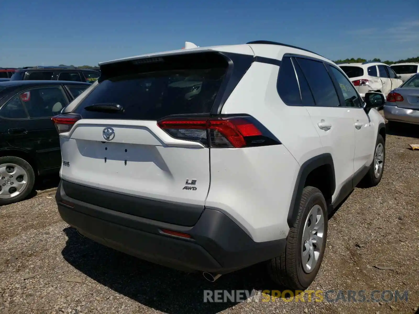 4 Photograph of a damaged car 2T3G1RFV6LC113939 TOYOTA RAV4 2020