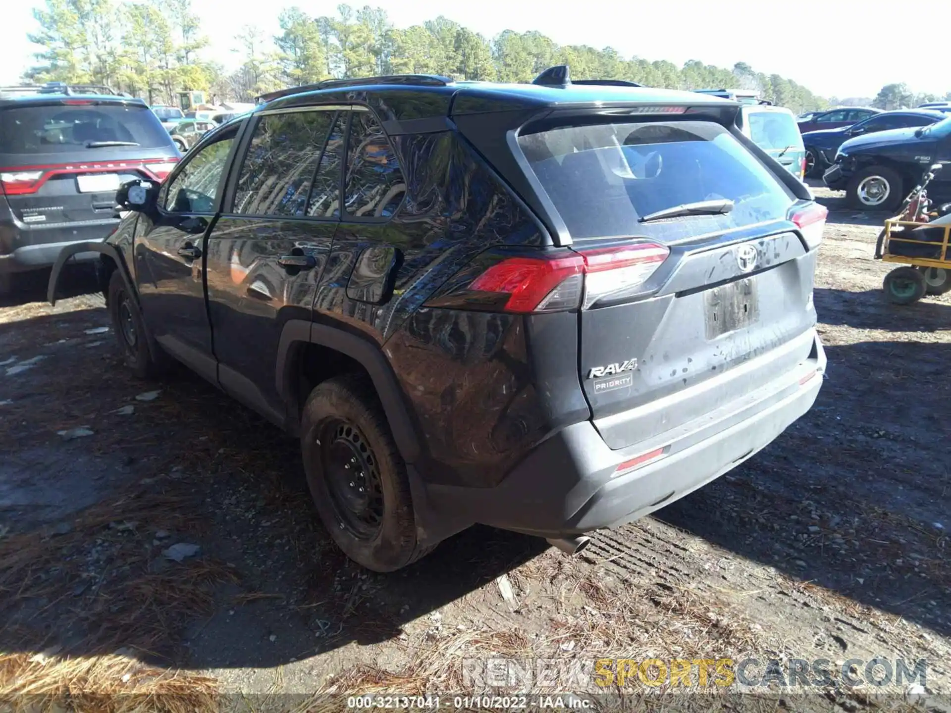 3 Photograph of a damaged car 2T3G1RFV6LC127887 TOYOTA RAV4 2020