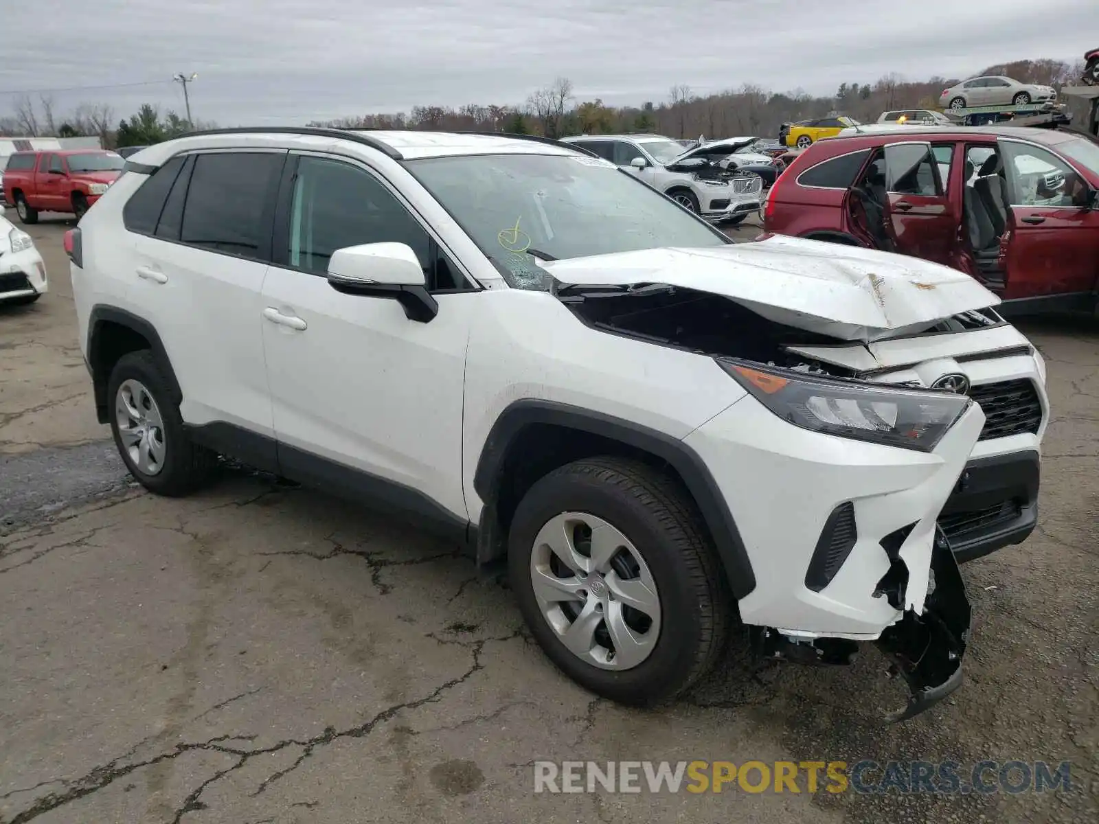 1 Photograph of a damaged car 2T3G1RFV6LW095411 TOYOTA RAV4 2020