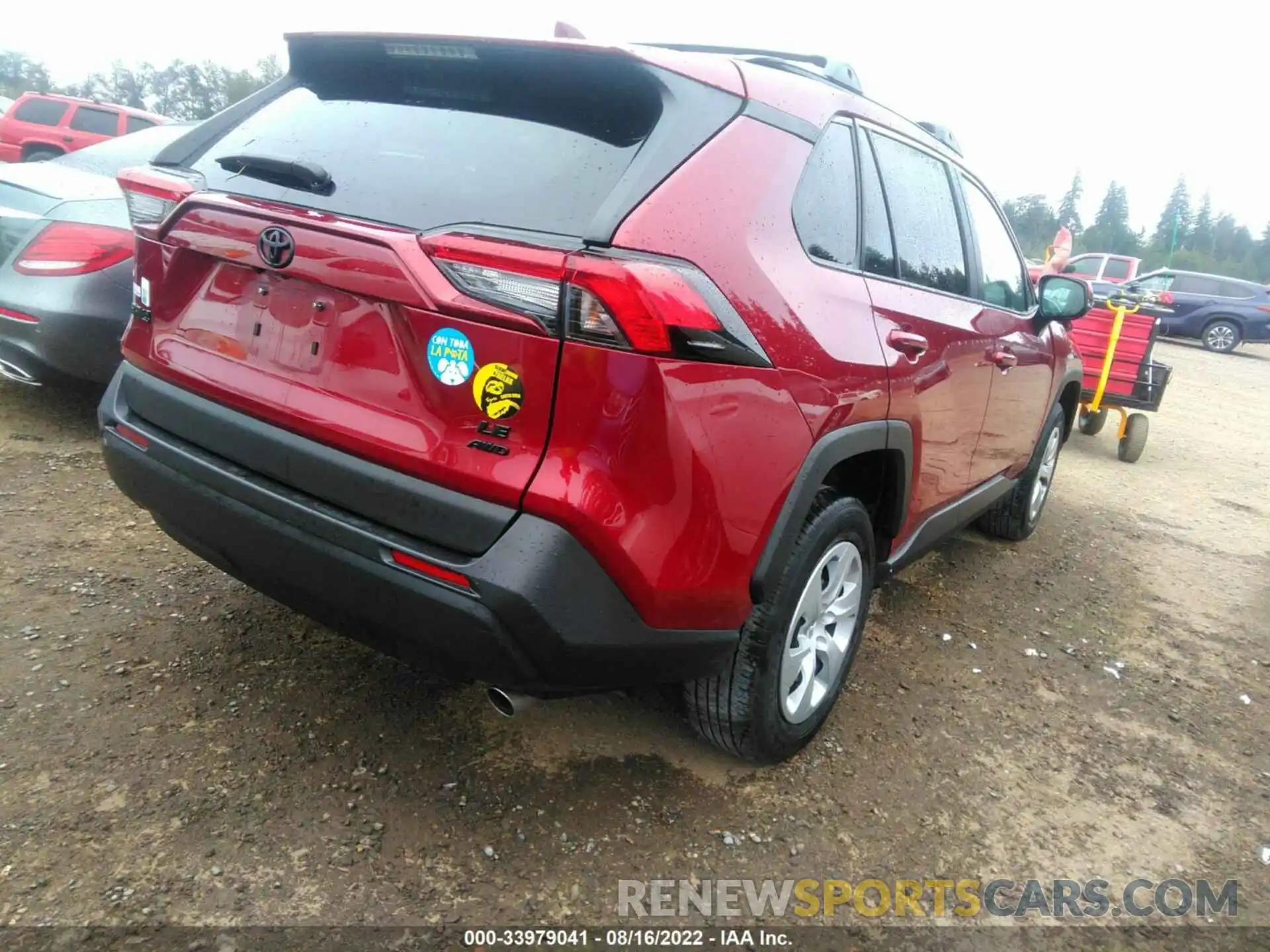 4 Photograph of a damaged car 2T3G1RFV6LW097093 TOYOTA RAV4 2020