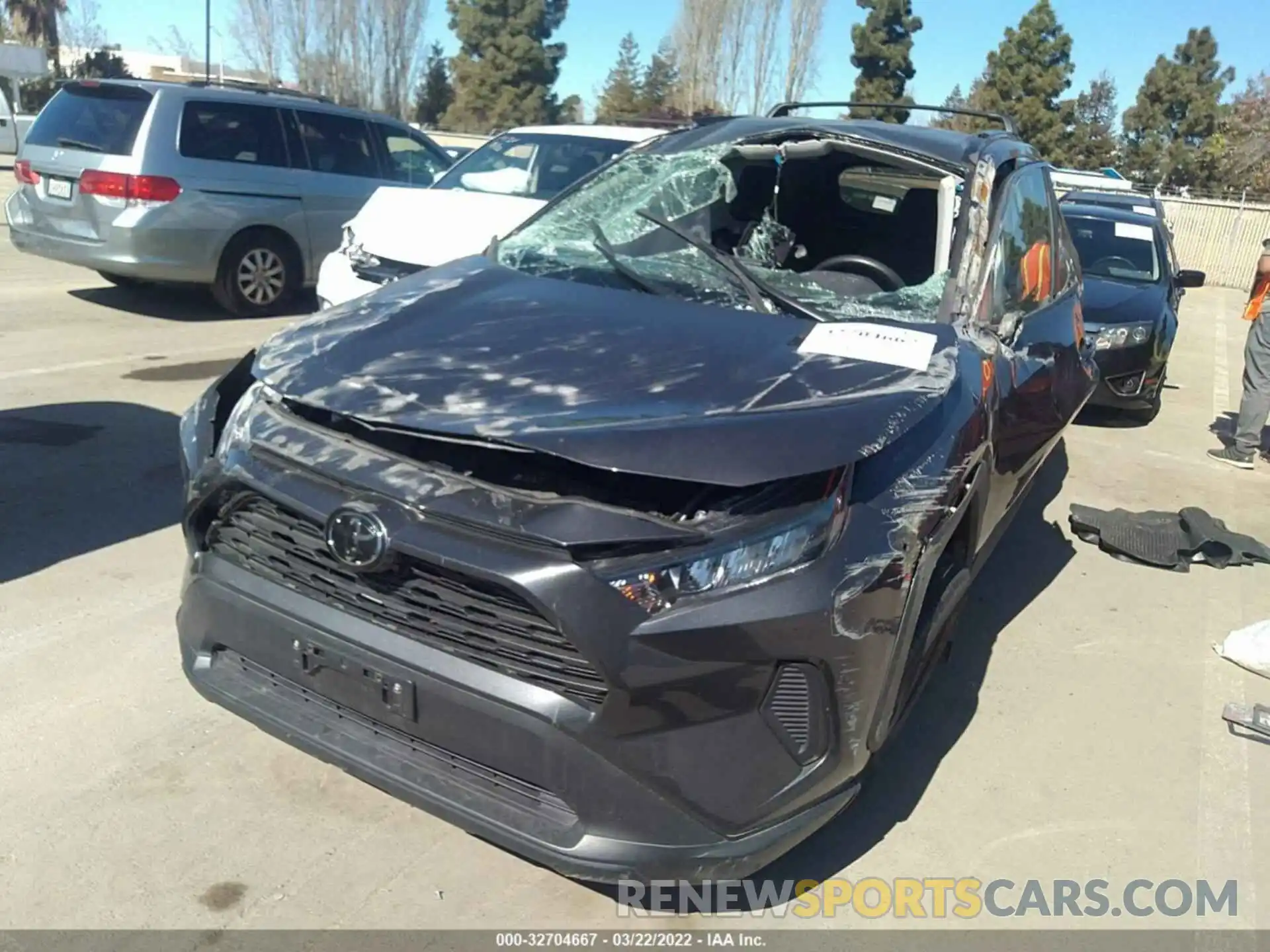 6 Photograph of a damaged car 2T3G1RFV6LW102597 TOYOTA RAV4 2020