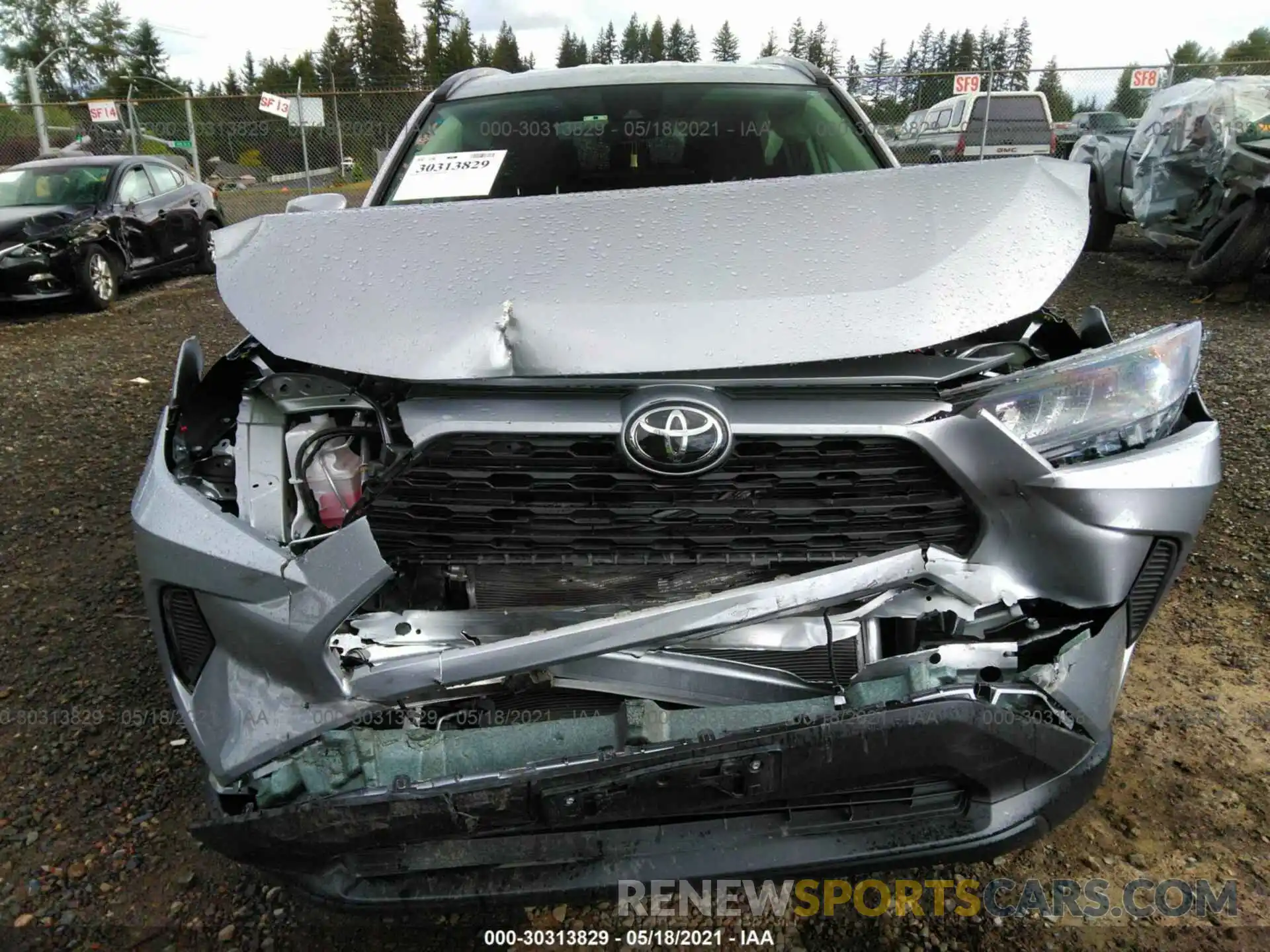 6 Photograph of a damaged car 2T3G1RFV6LW107007 TOYOTA RAV4 2020