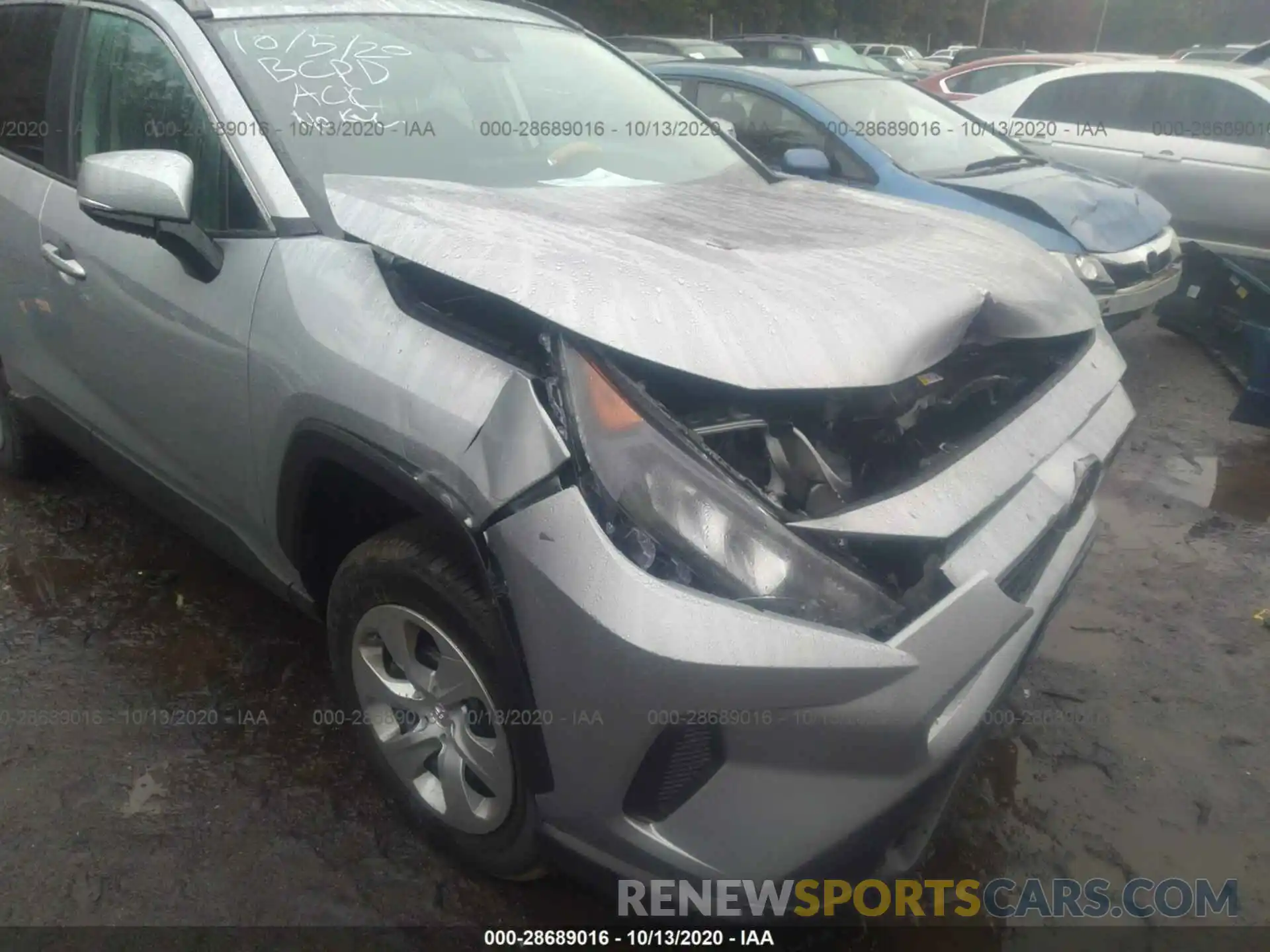 6 Photograph of a damaged car 2T3G1RFV6LW132506 TOYOTA RAV4 2020