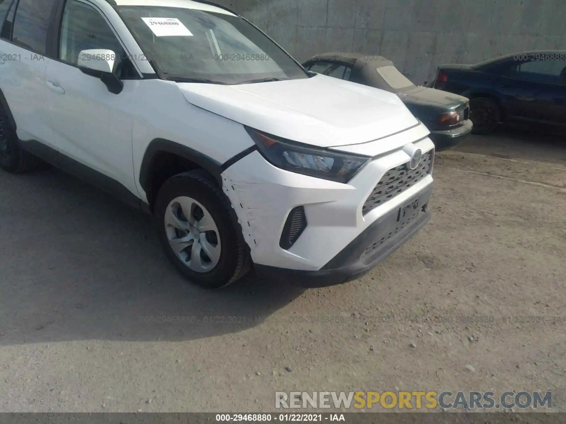 6 Фотография поврежденного автомобиля 2T3G1RFV7LC104098 TOYOTA RAV4 2020