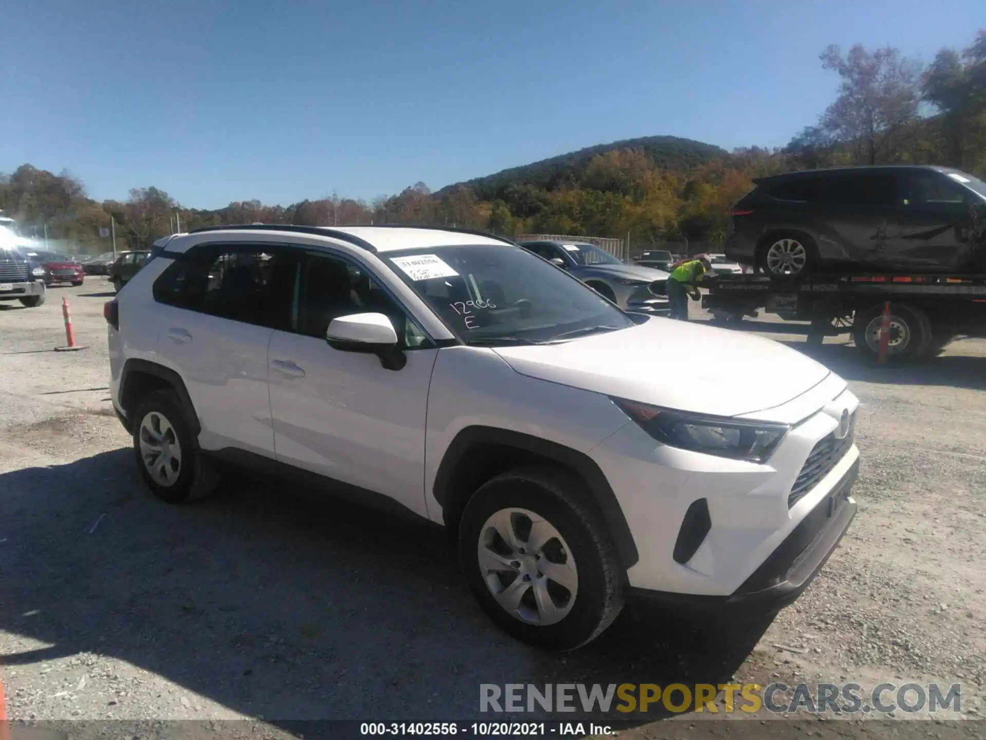 1 Photograph of a damaged car 2T3G1RFV7LC122598 TOYOTA RAV4 2020