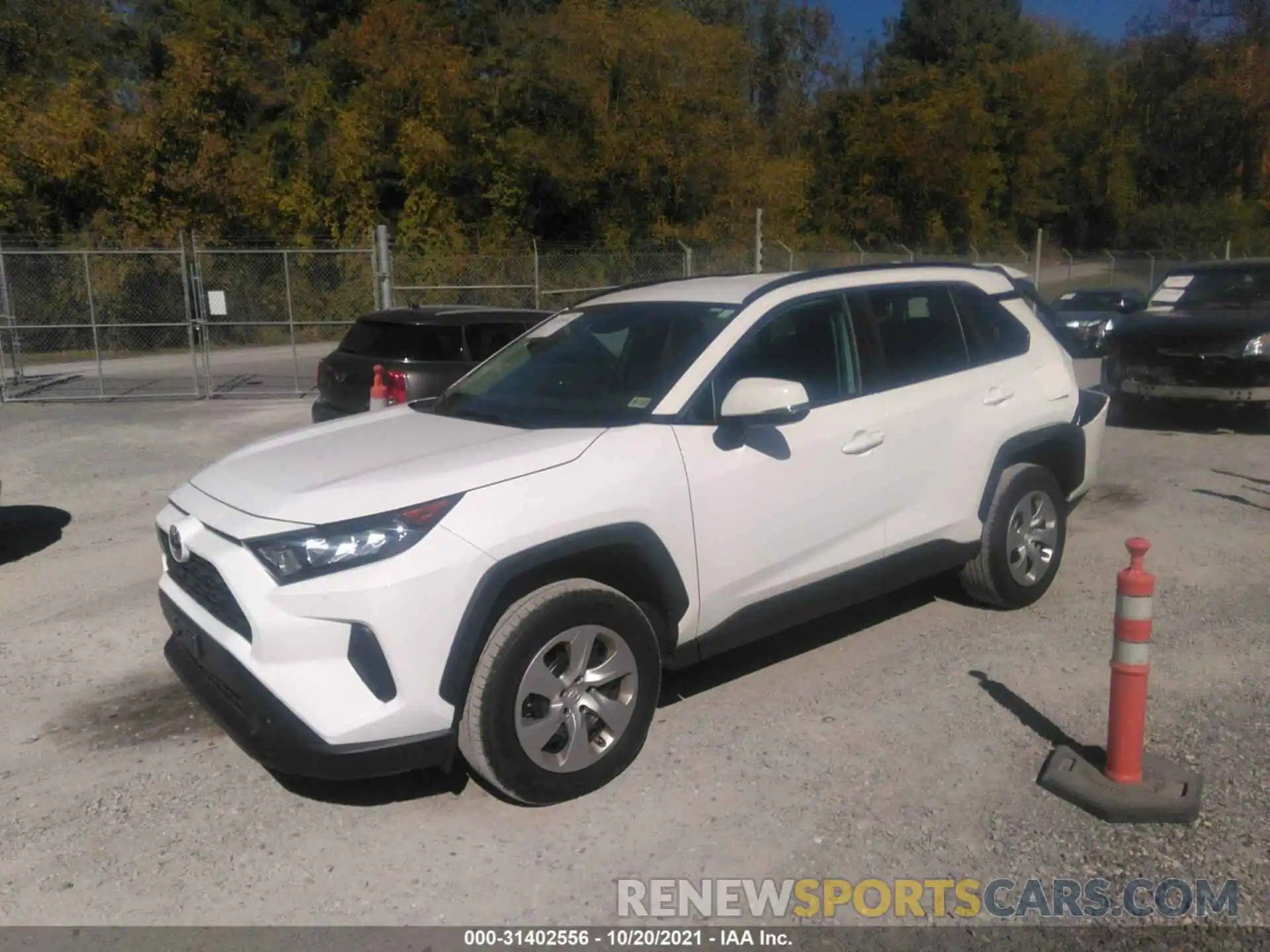 2 Photograph of a damaged car 2T3G1RFV7LC122598 TOYOTA RAV4 2020