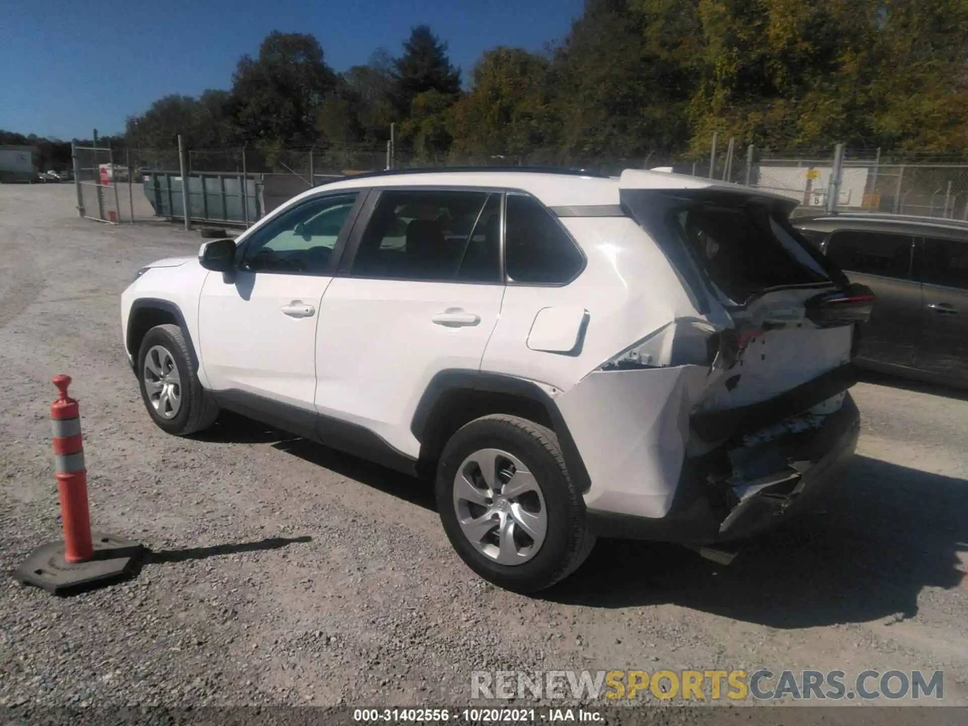 3 Photograph of a damaged car 2T3G1RFV7LC122598 TOYOTA RAV4 2020