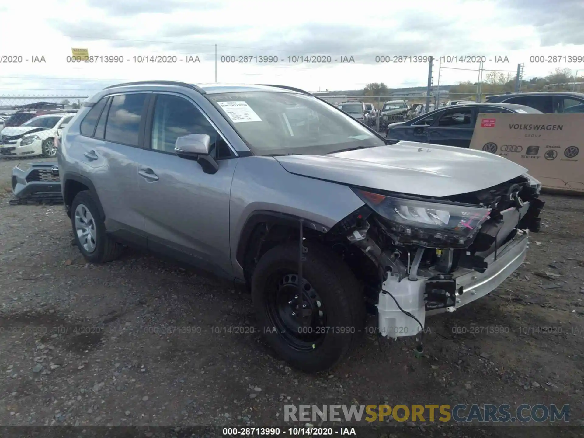 1 Photograph of a damaged car 2T3G1RFV7LC139093 TOYOTA RAV4 2020