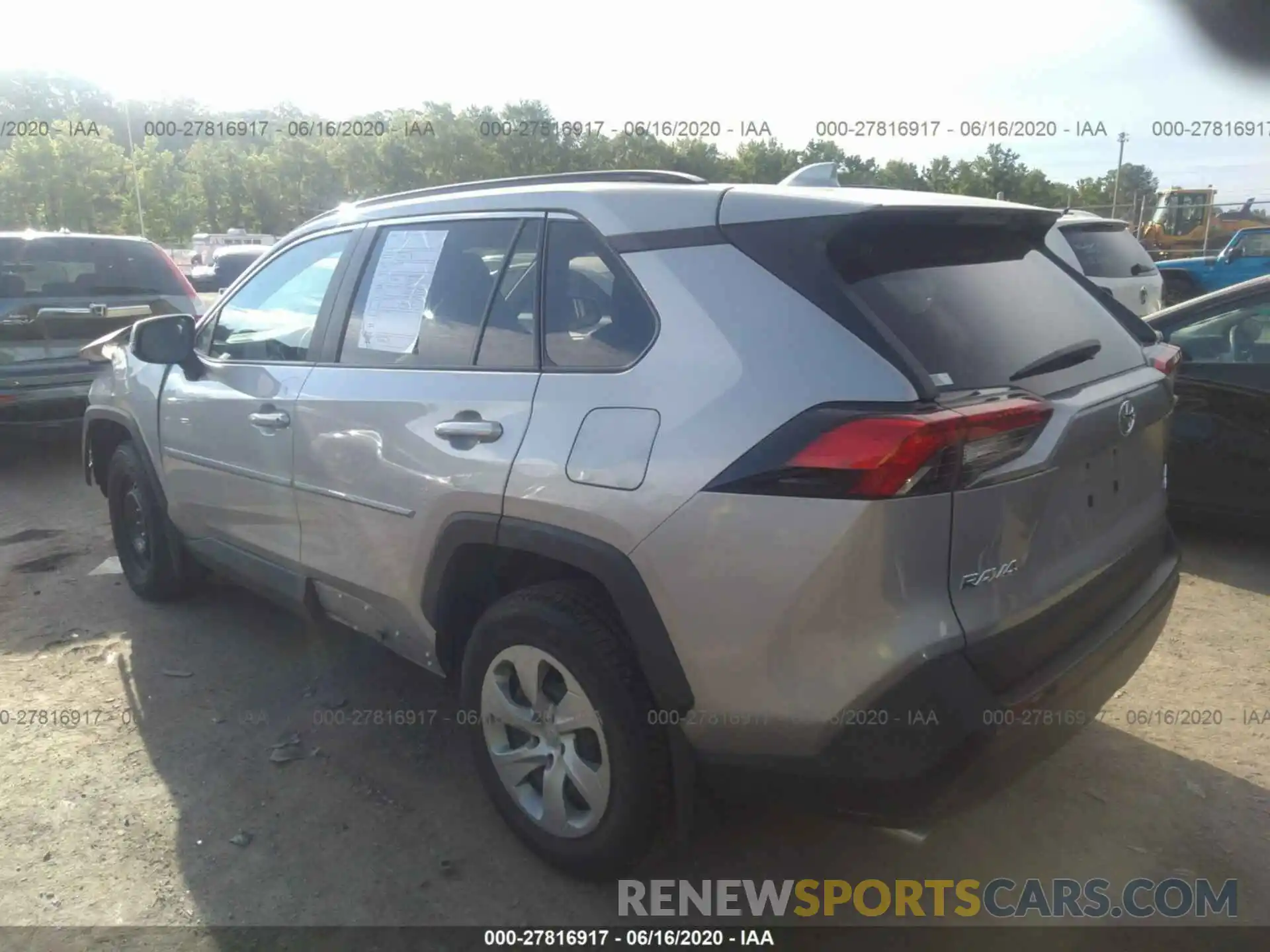 3 Photograph of a damaged car 2T3G1RFV7LW093523 TOYOTA RAV4 2020