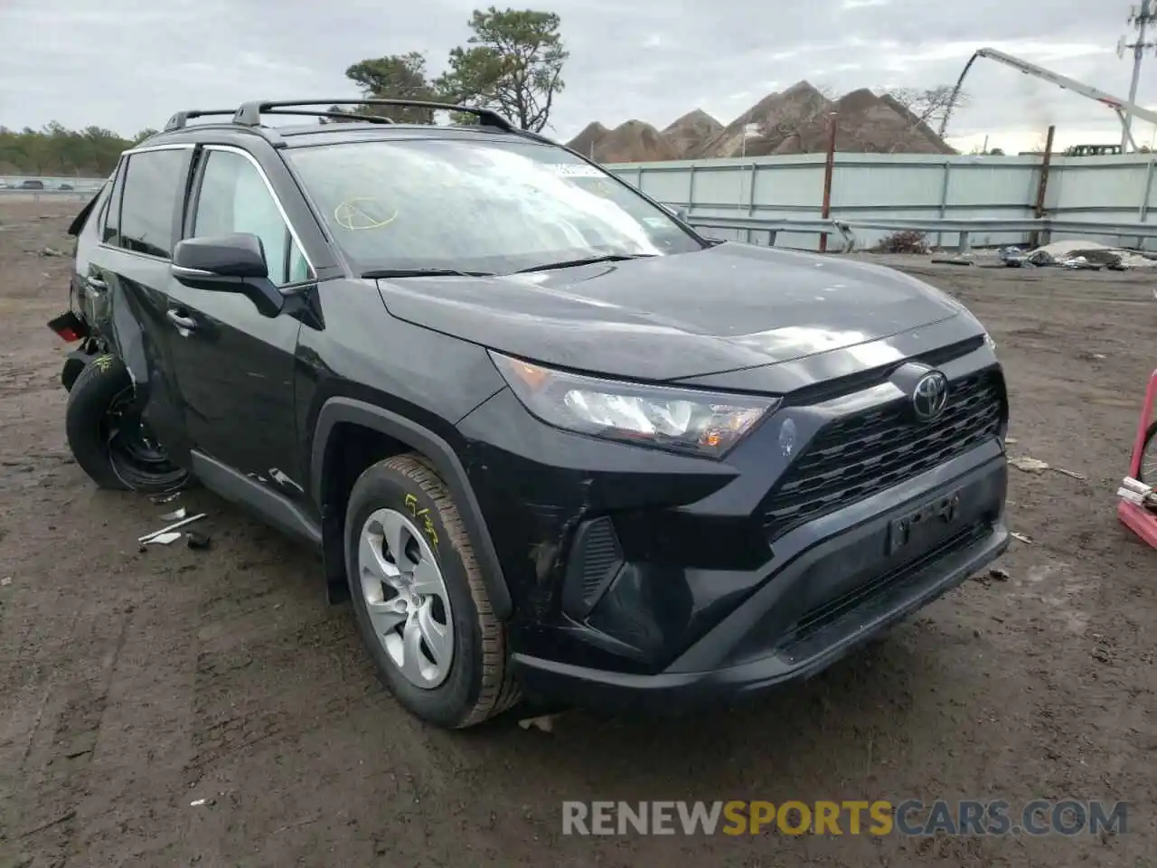 1 Photograph of a damaged car 2T3G1RFV7LW101037 TOYOTA RAV4 2020