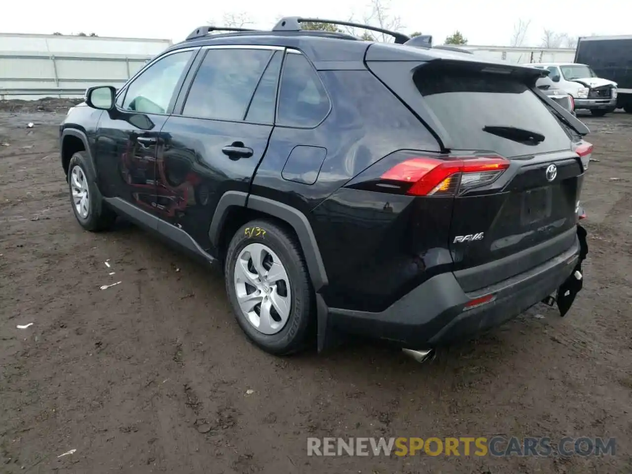 3 Photograph of a damaged car 2T3G1RFV7LW101037 TOYOTA RAV4 2020