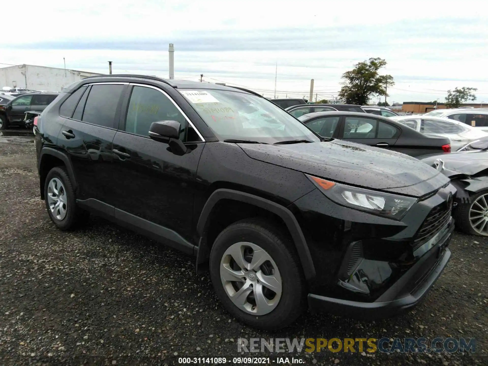 1 Photograph of a damaged car 2T3G1RFV7LW101068 TOYOTA RAV4 2020