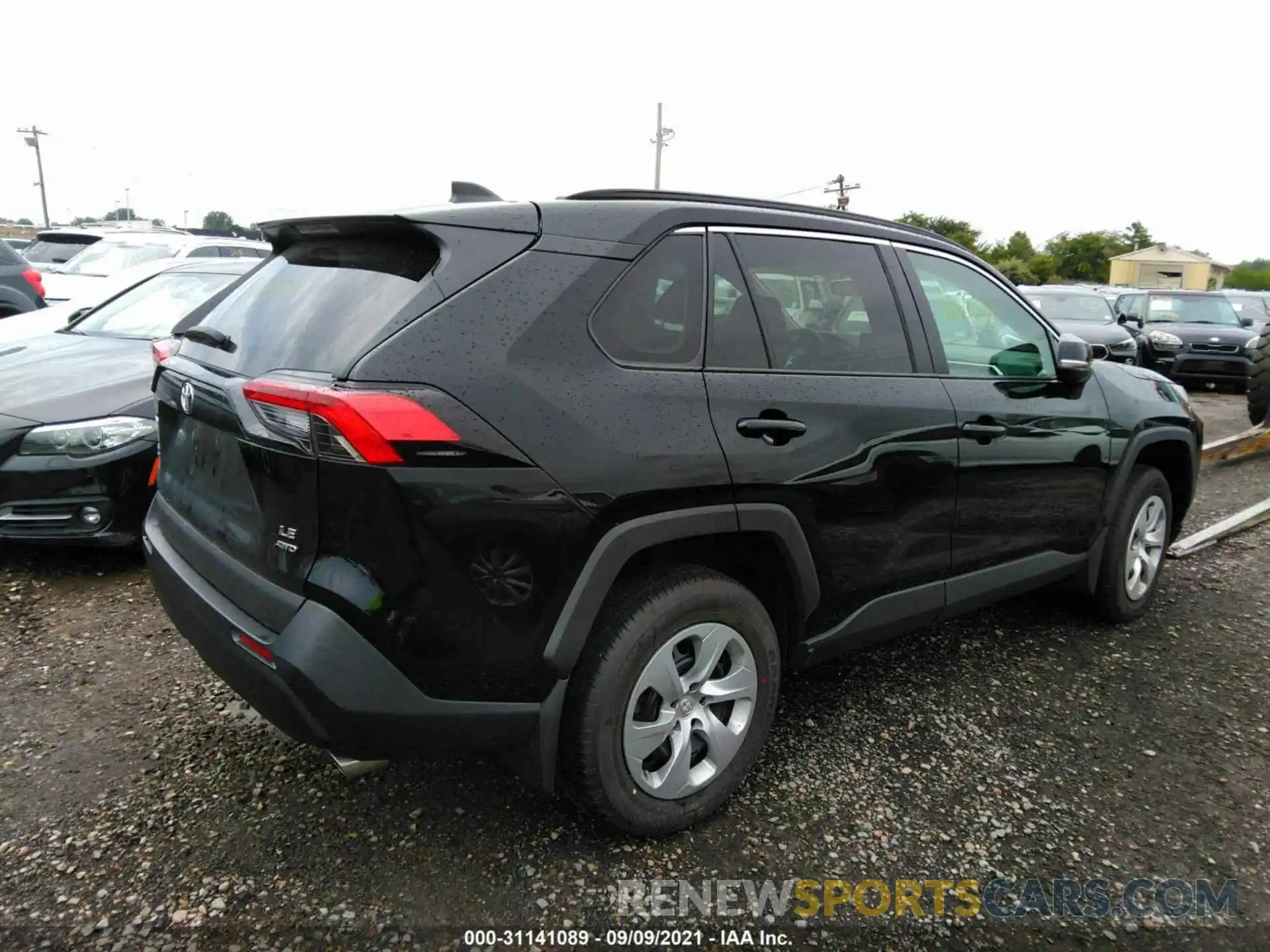 4 Photograph of a damaged car 2T3G1RFV7LW101068 TOYOTA RAV4 2020