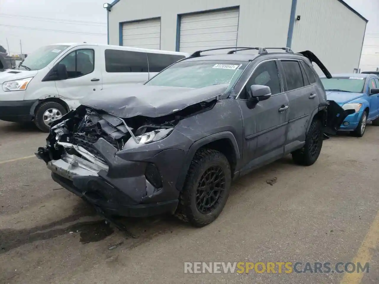 2 Photograph of a damaged car 2T3G1RFV8LC135831 TOYOTA RAV4 2020