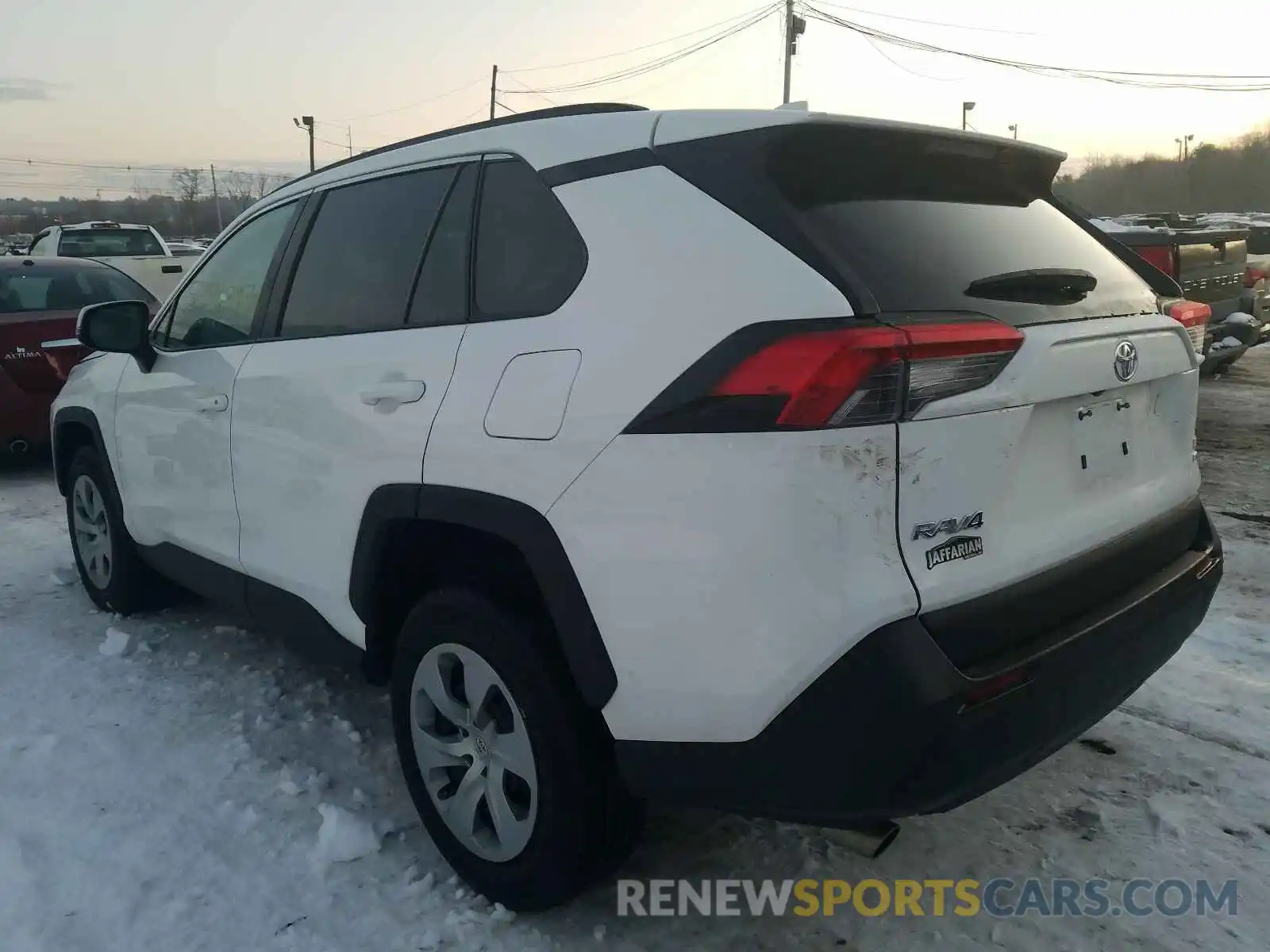 3 Photograph of a damaged car 2T3G1RFV8LW097032 TOYOTA RAV4 2020