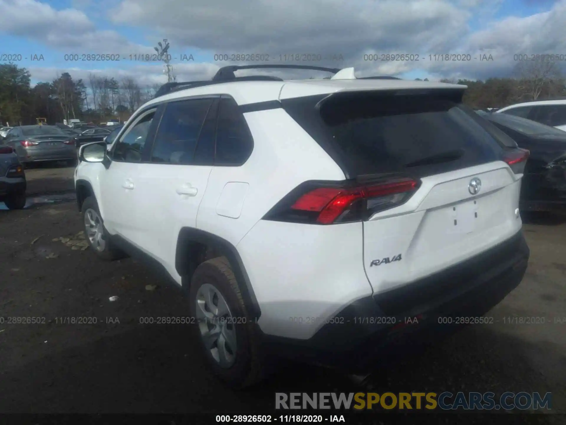 3 Photograph of a damaged car 2T3G1RFV8LW099704 TOYOTA RAV4 2020