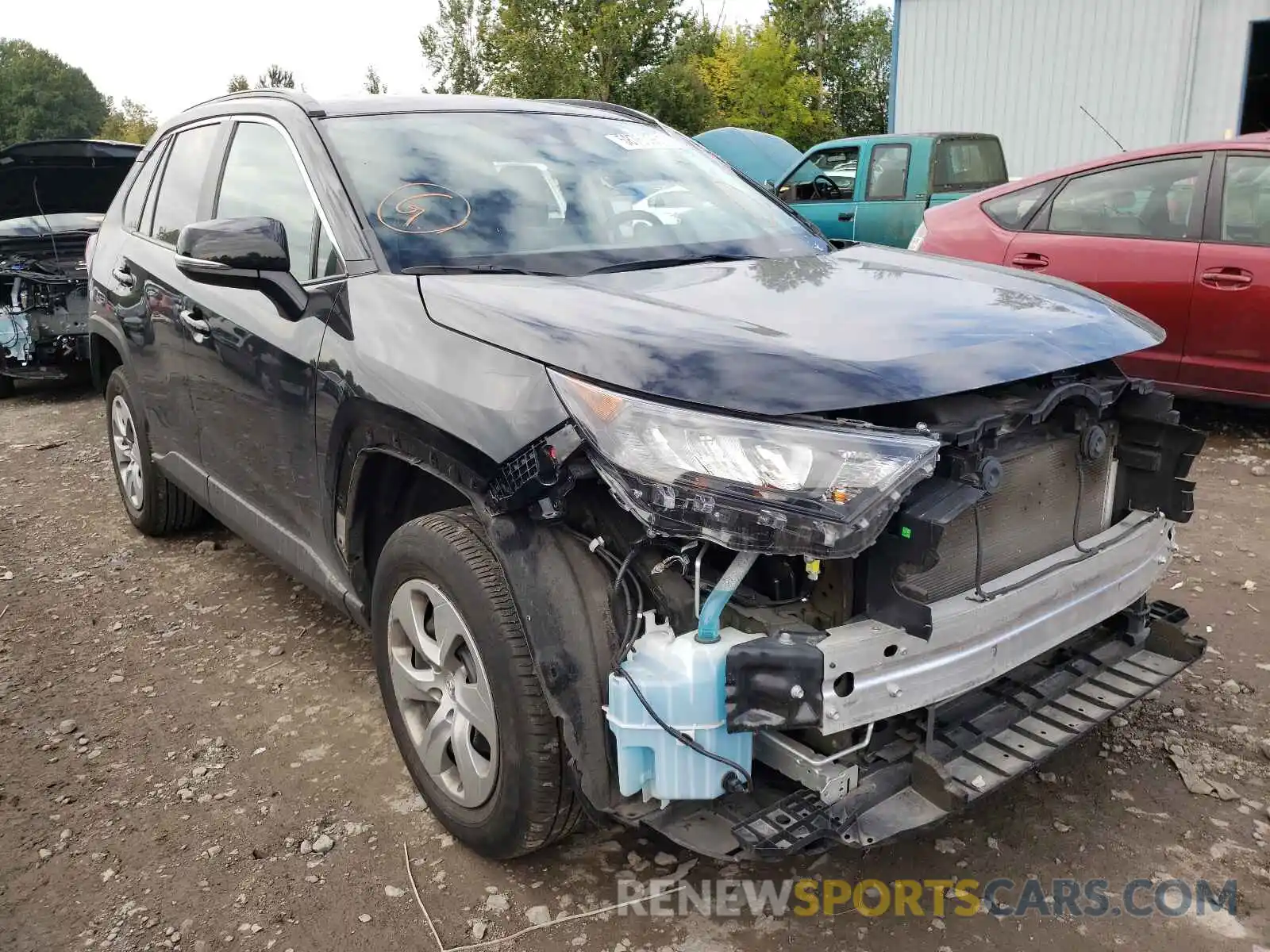 1 Photograph of a damaged car 2T3G1RFV8LW105887 TOYOTA RAV4 2020