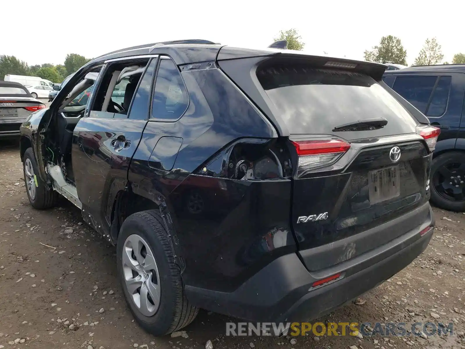 3 Photograph of a damaged car 2T3G1RFV8LW105887 TOYOTA RAV4 2020