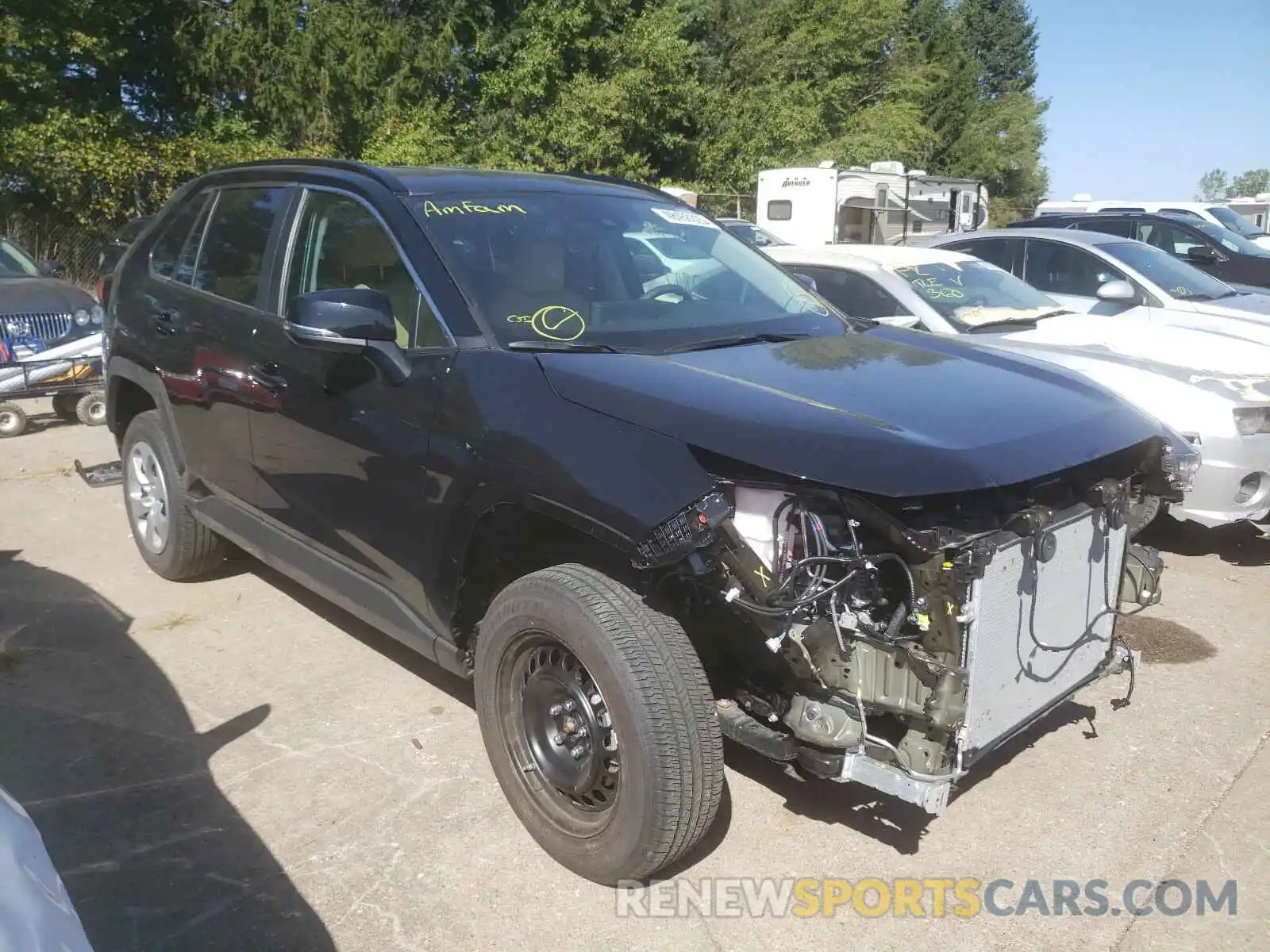 1 Photograph of a damaged car 2T3G1RFV8LW106716 TOYOTA RAV4 2020