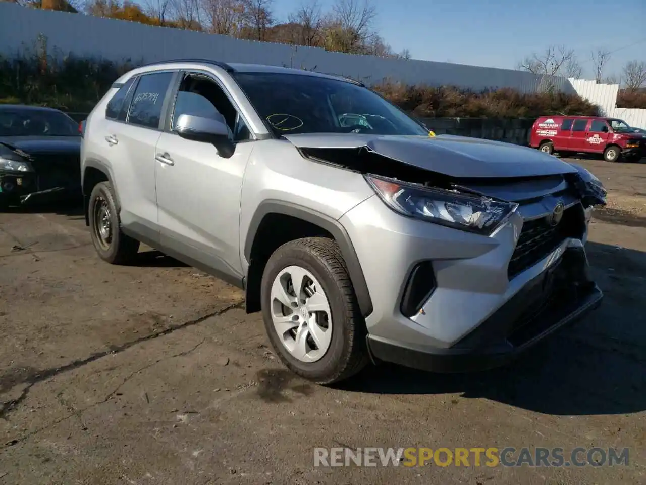 1 Photograph of a damaged car 2T3G1RFV8LW124925 TOYOTA RAV4 2020