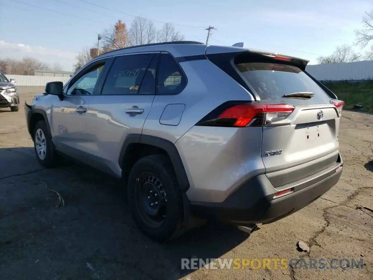 3 Photograph of a damaged car 2T3G1RFV8LW124925 TOYOTA RAV4 2020