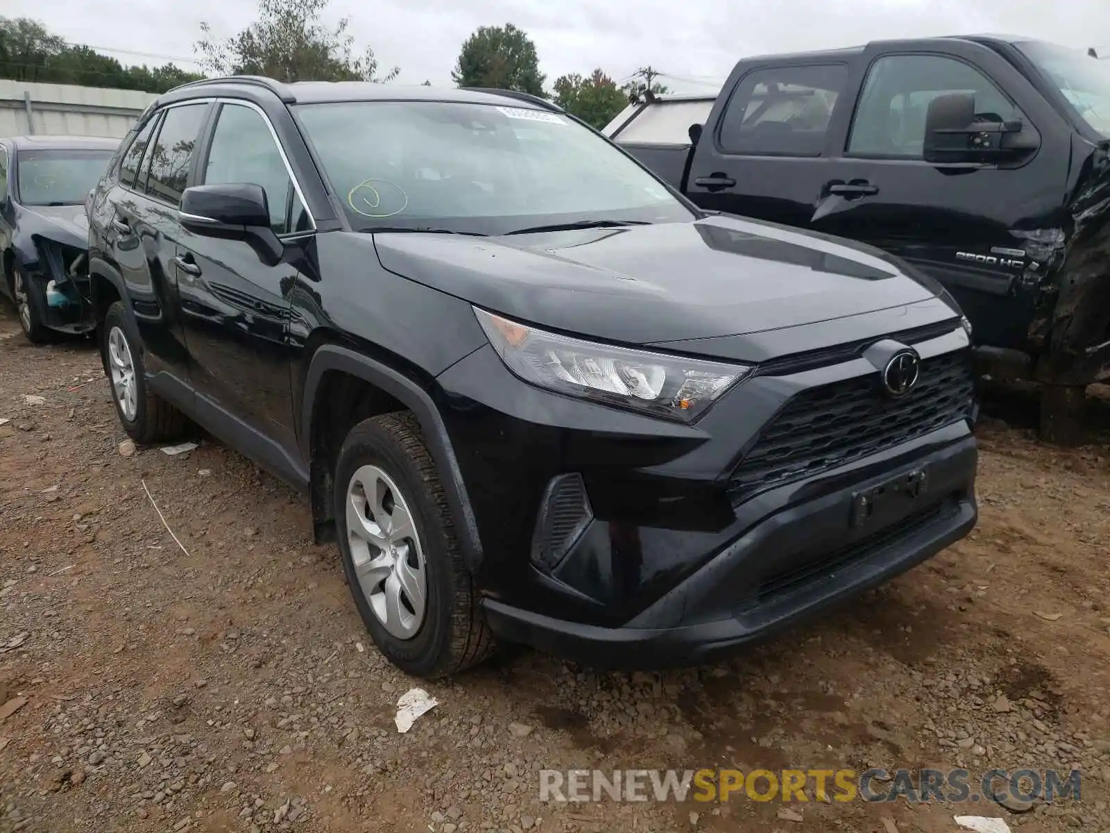 1 Photograph of a damaged car 2T3G1RFV9LC063957 TOYOTA RAV4 2020