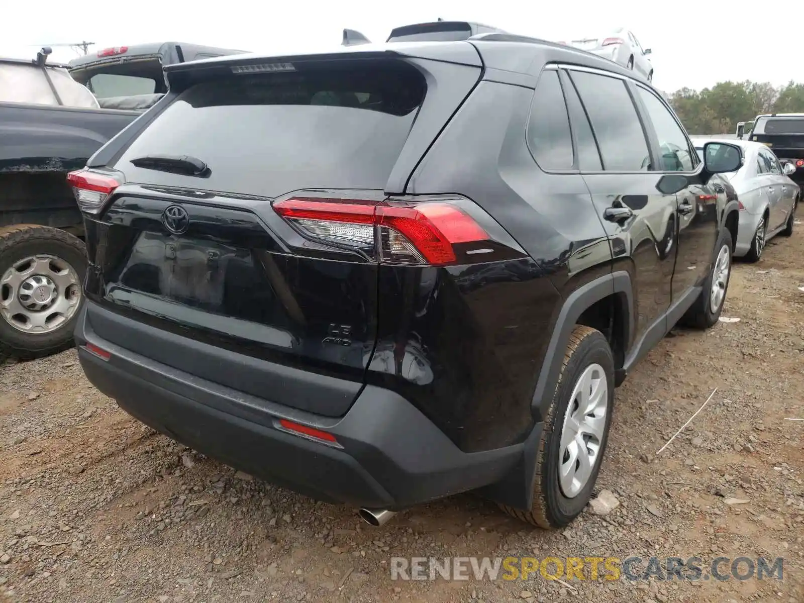 4 Photograph of a damaged car 2T3G1RFV9LC063957 TOYOTA RAV4 2020