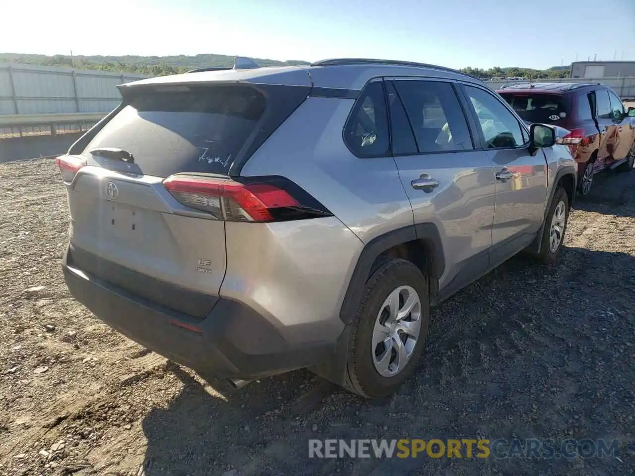 4 Photograph of a damaged car 2T3G1RFV9LC103292 TOYOTA RAV4 2020