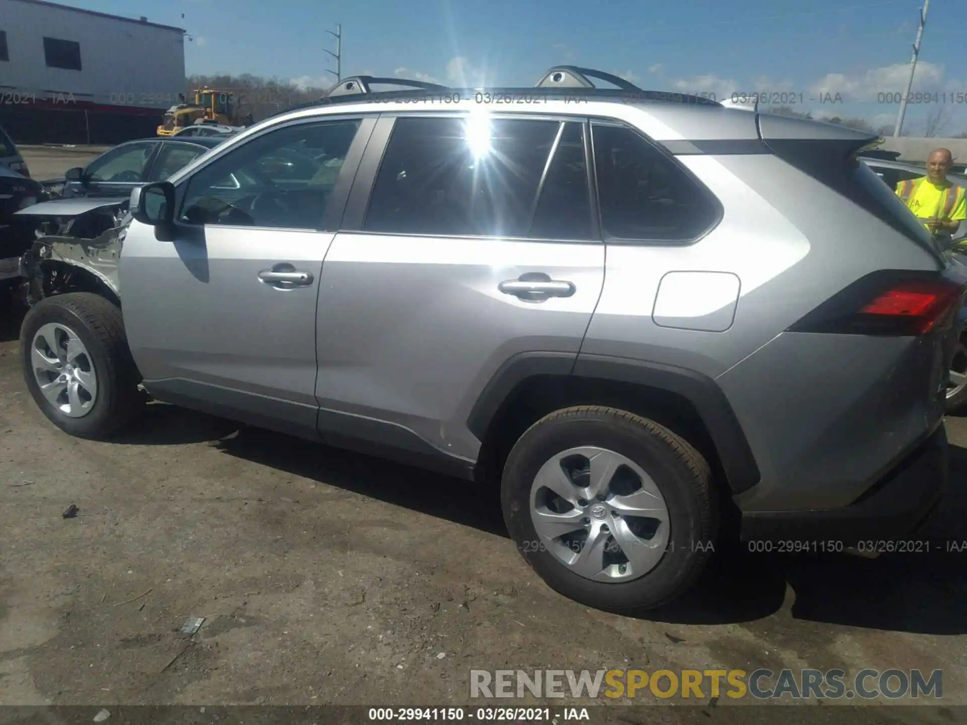 3 Photograph of a damaged car 2T3G1RFV9LC109125 TOYOTA RAV4 2020