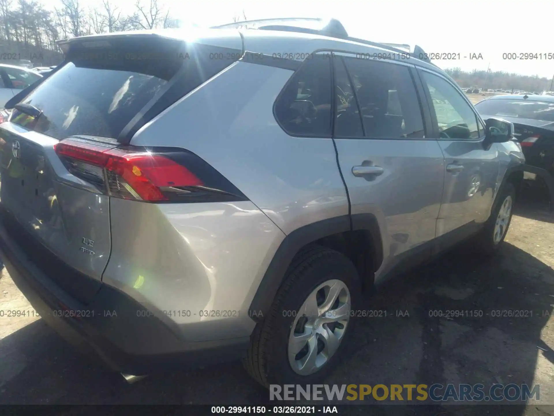 4 Photograph of a damaged car 2T3G1RFV9LC109125 TOYOTA RAV4 2020