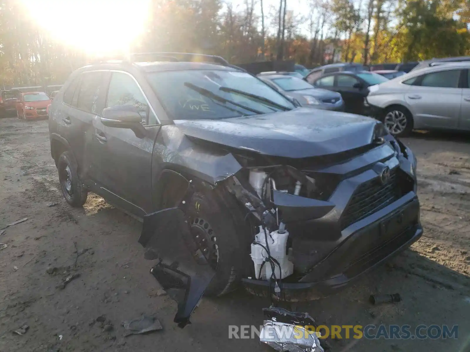 1 Photograph of a damaged car 2T3G1RFV9LC132355 TOYOTA RAV4 2020