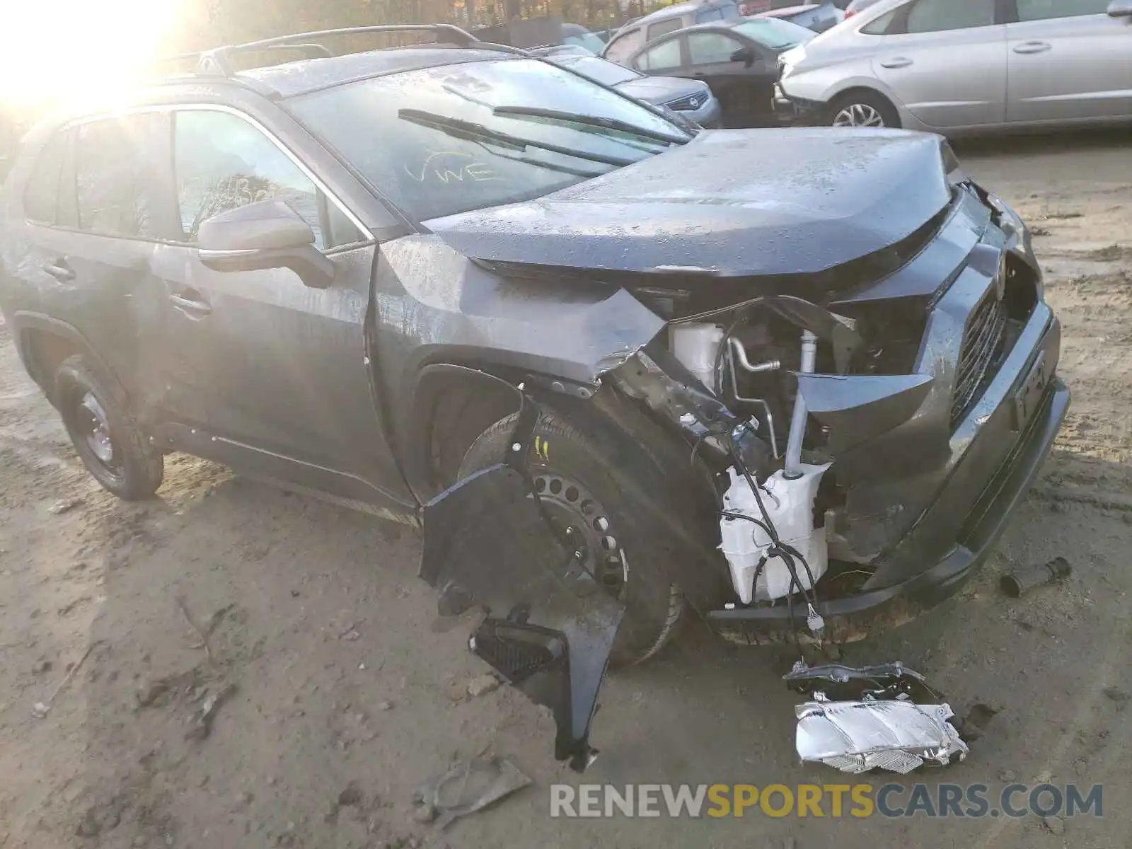 8 Photograph of a damaged car 2T3G1RFV9LC132355 TOYOTA RAV4 2020