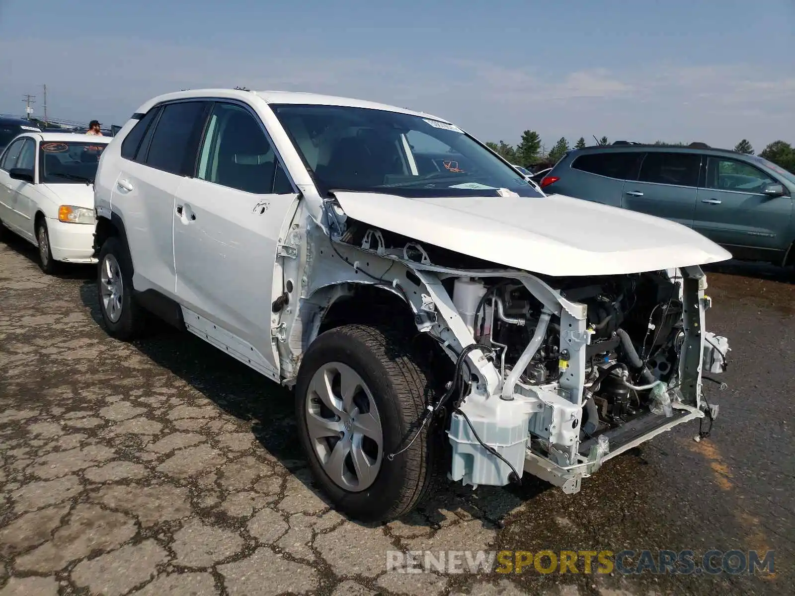 1 Photograph of a damaged car 2T3G1RFV9LW116607 TOYOTA RAV4 2020