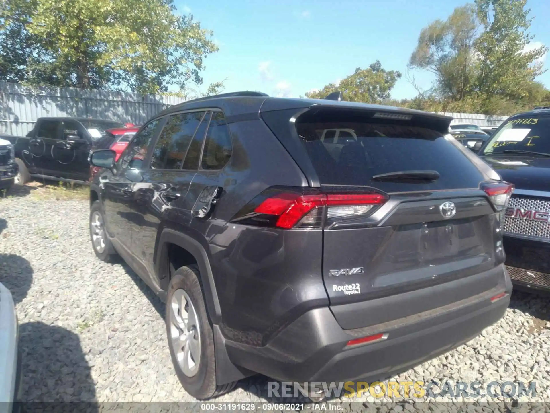 3 Photograph of a damaged car 2T3G1RFV9LW137635 TOYOTA RAV4 2020