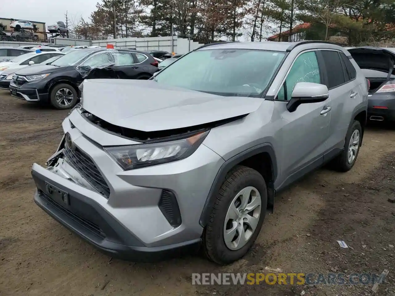 1 Photograph of a damaged car 2T3G1RFVXLC080668 TOYOTA RAV4 2020