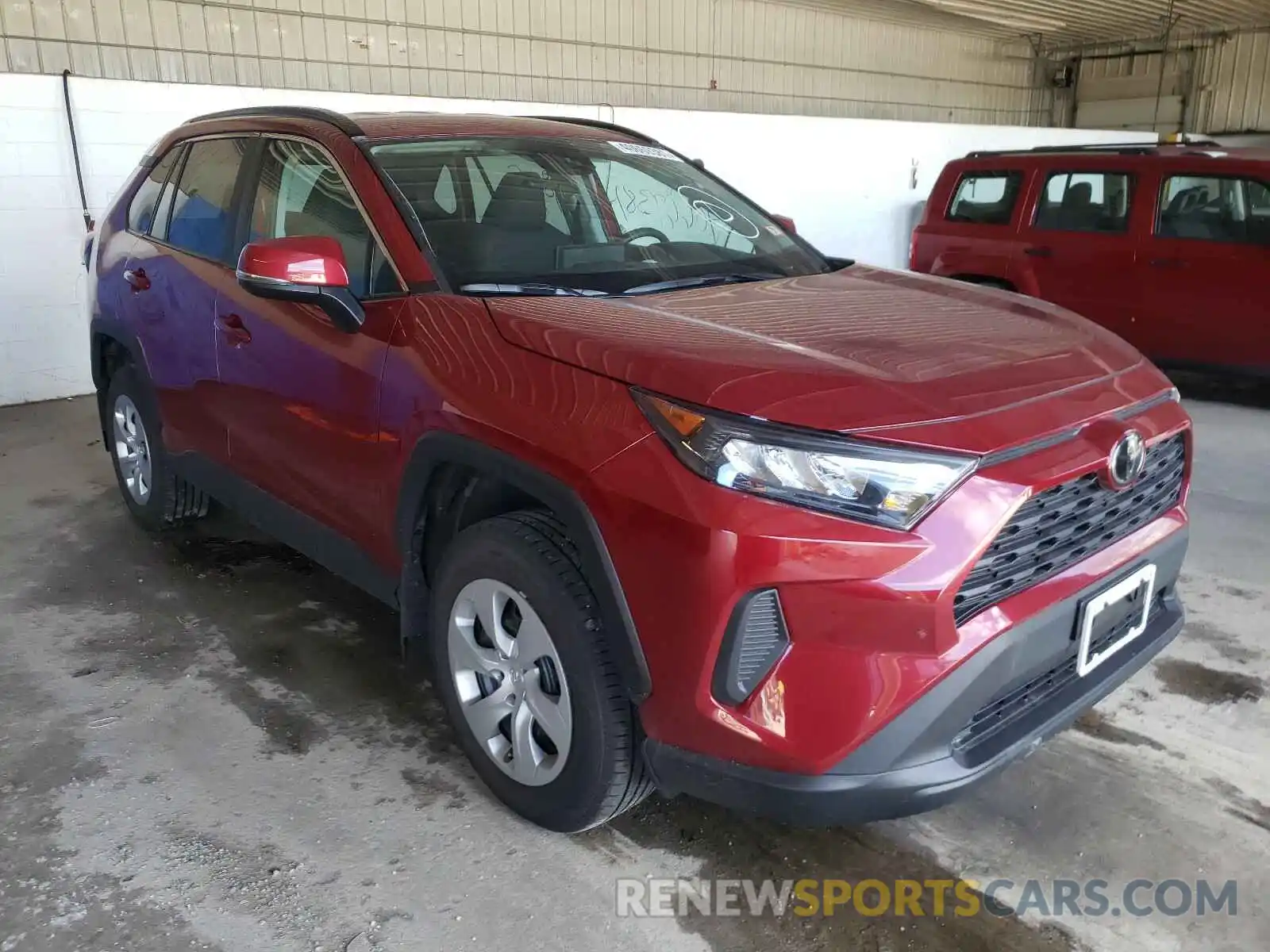 1 Photograph of a damaged car 2T3G1RFVXLC110350 TOYOTA RAV4 2020