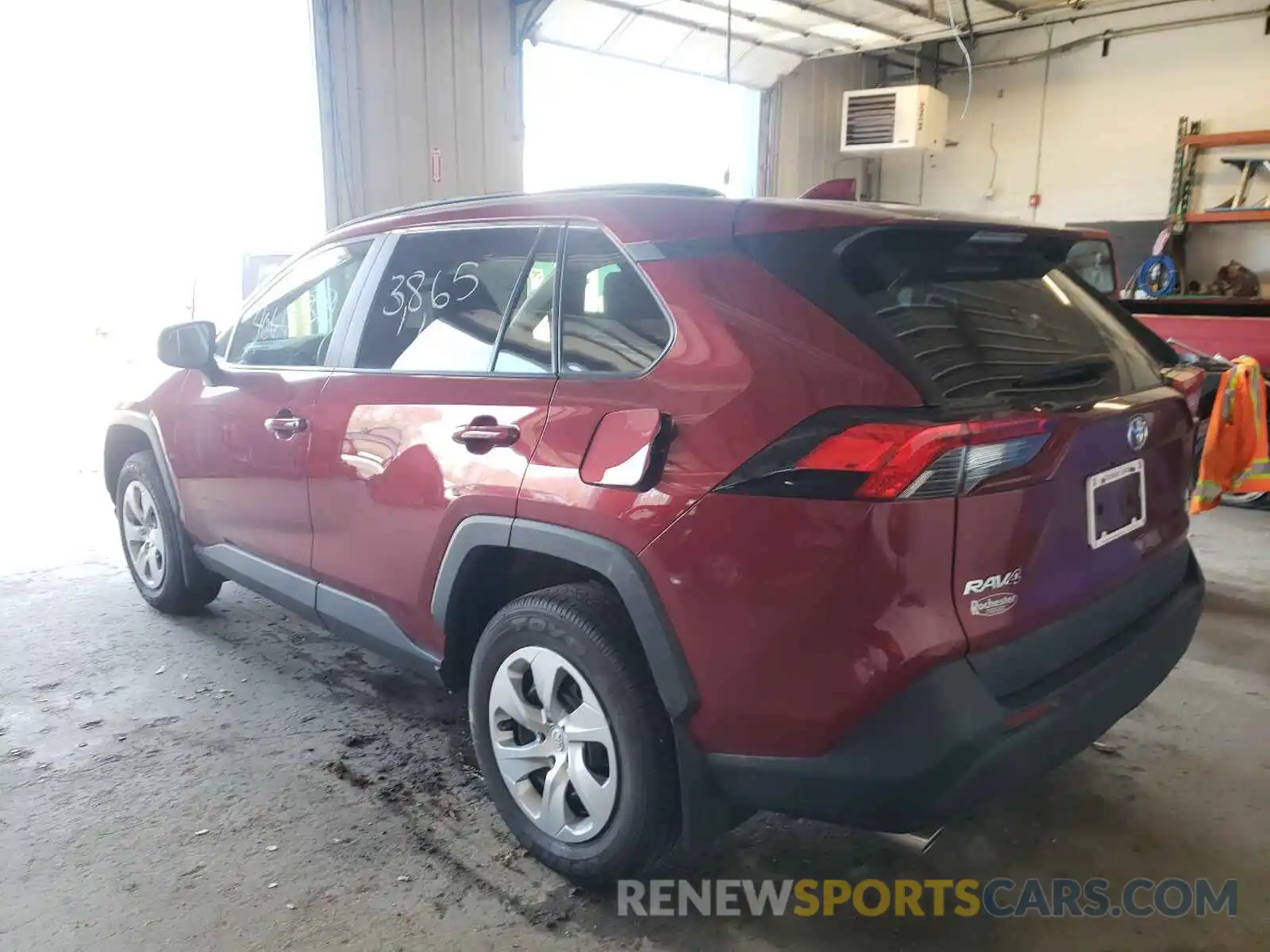 3 Photograph of a damaged car 2T3G1RFVXLC110350 TOYOTA RAV4 2020