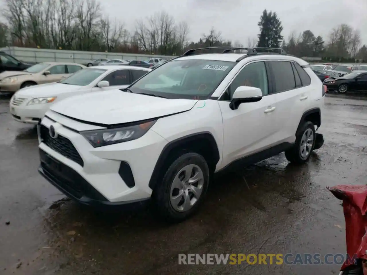 2 Photograph of a damaged car 2T3G1RFVXLW098683 TOYOTA RAV4 2020