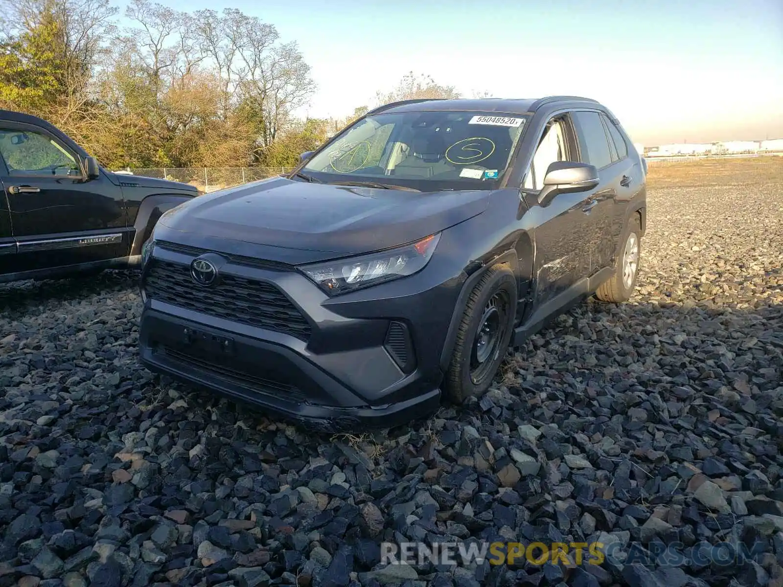 2 Photograph of a damaged car 2T3G1RFVXLW100299 TOYOTA RAV4 2020