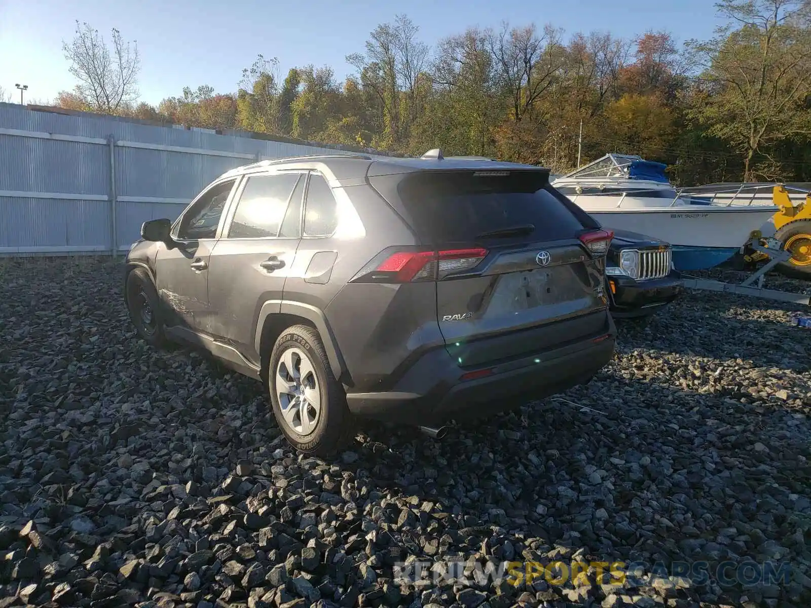 3 Photograph of a damaged car 2T3G1RFVXLW100299 TOYOTA RAV4 2020