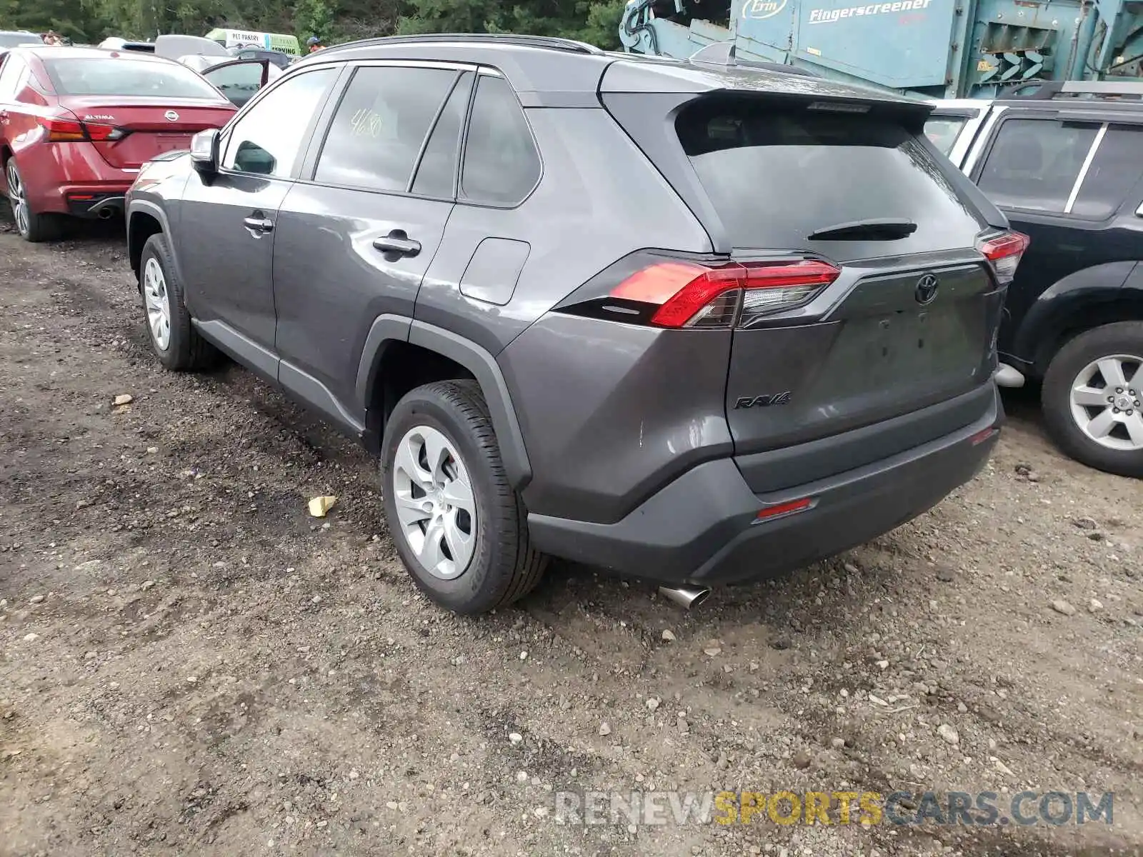 3 Photograph of a damaged car 2T3G1RFVXLW116809 TOYOTA RAV4 2020