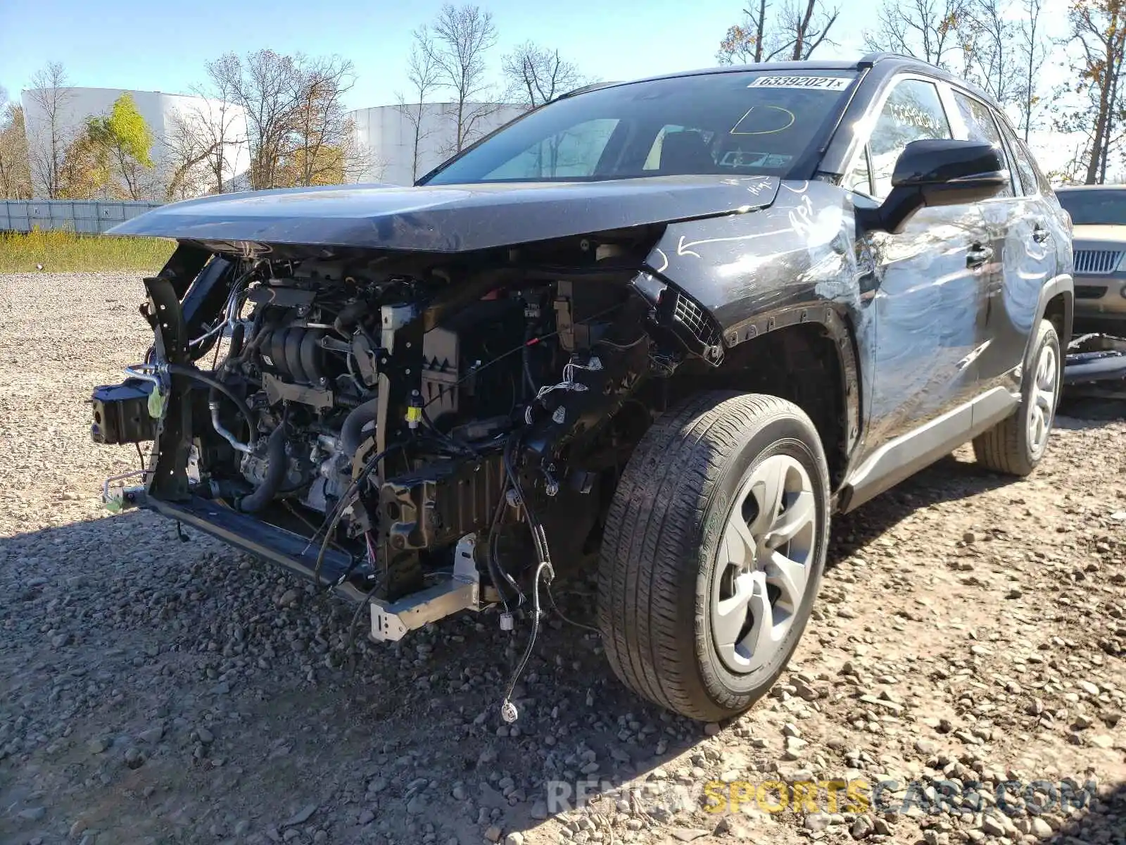 2 Photograph of a damaged car 2T3G1RFVXLW124909 TOYOTA RAV4 2020