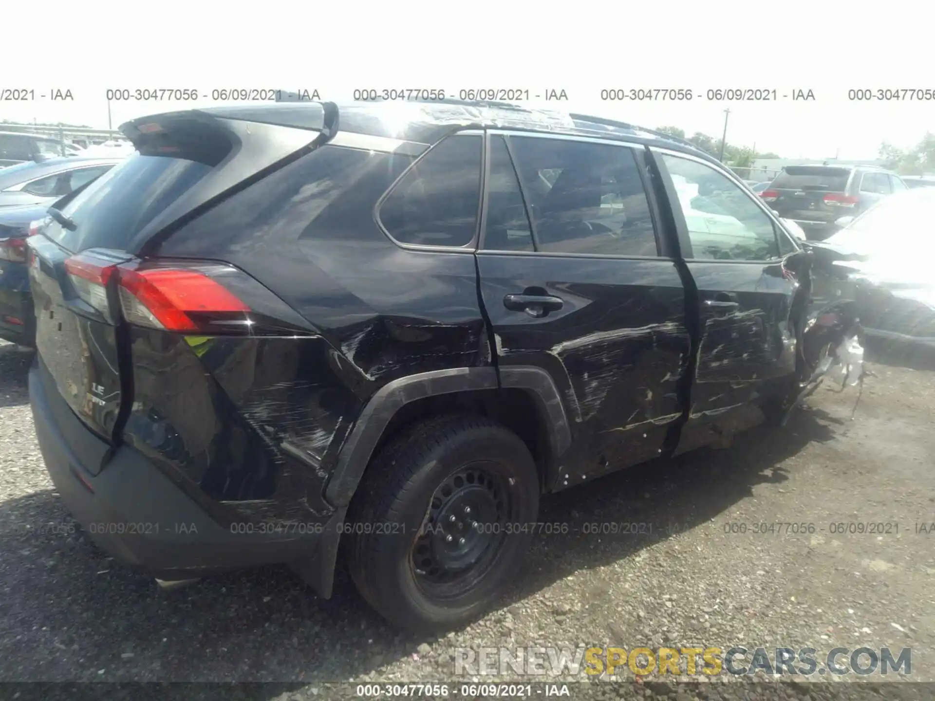 4 Photograph of a damaged car 2T3G1RFVXLW128877 TOYOTA RAV4 2020