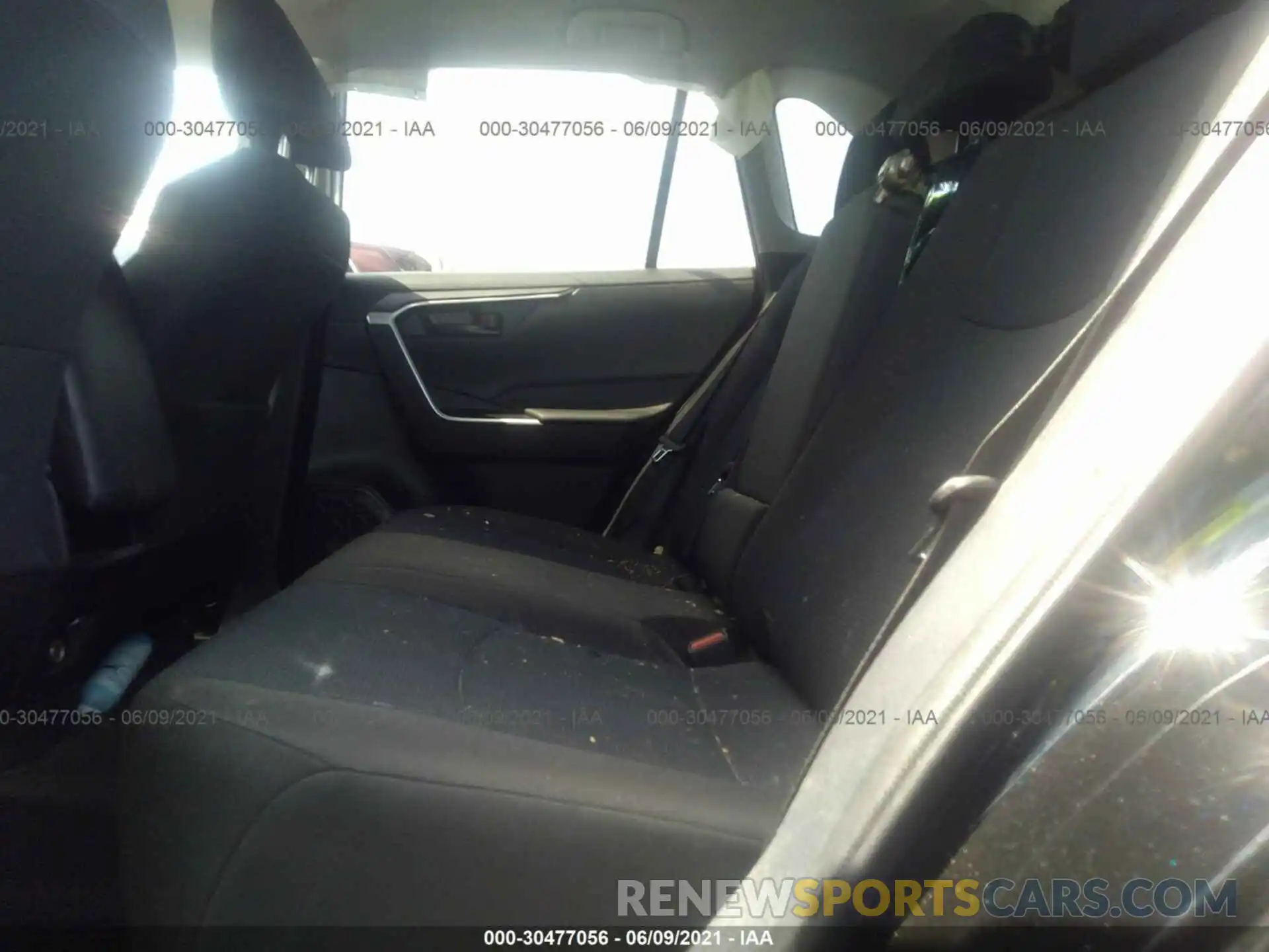 8 Фотография поврежденного автомобиля 2T3G1RFVXLW128877 TOYOTA RAV4 2020