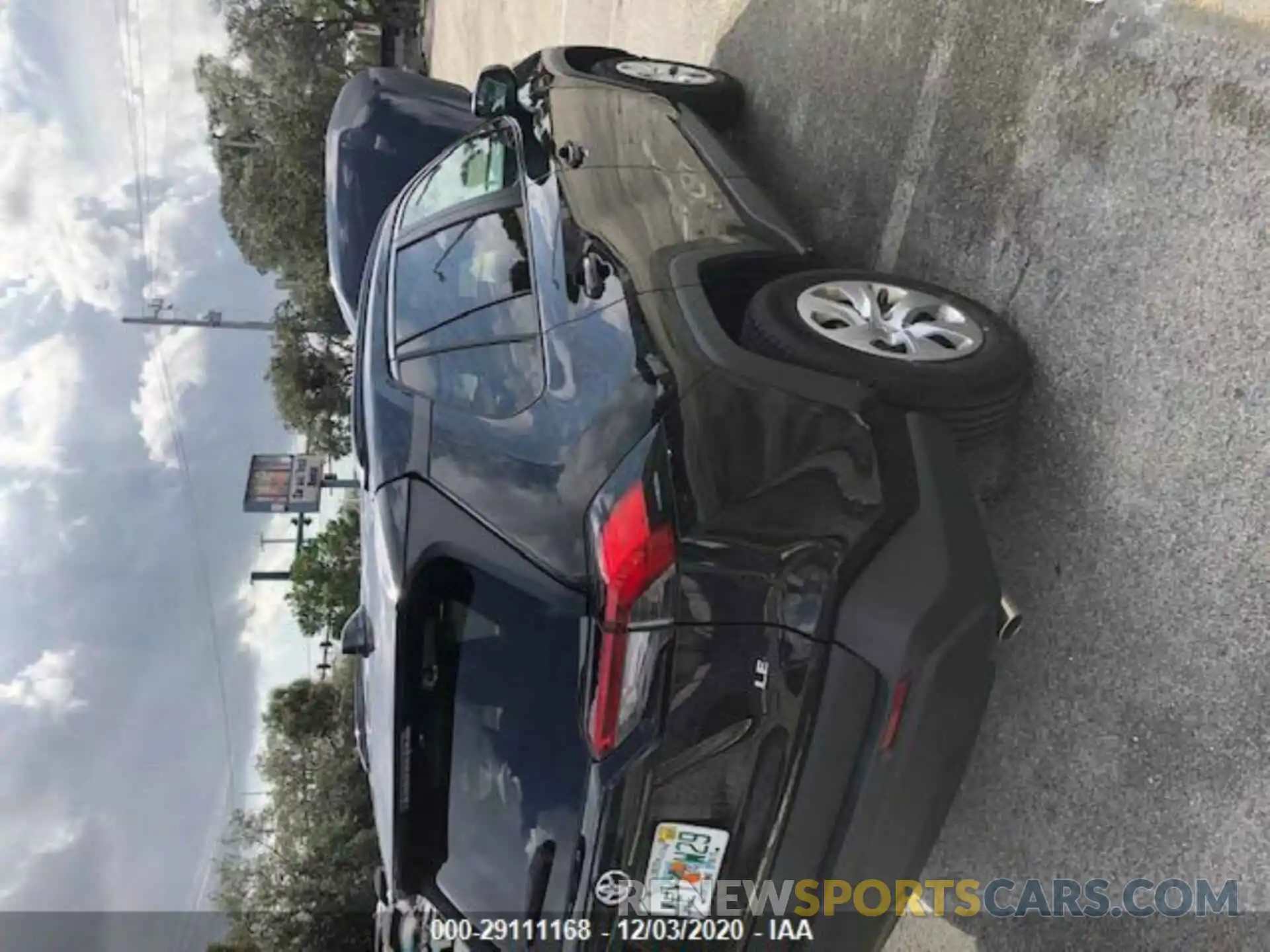 16 Photograph of a damaged car 2T3H1RFV0LC035839 TOYOTA RAV4 2020