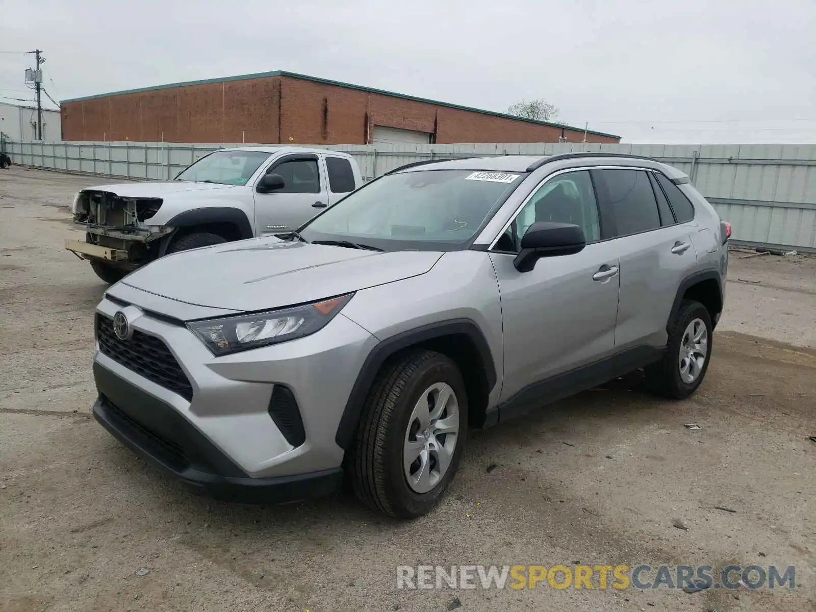 2 Photograph of a damaged car 2T3H1RFV0LC037929 TOYOTA RAV4 2020