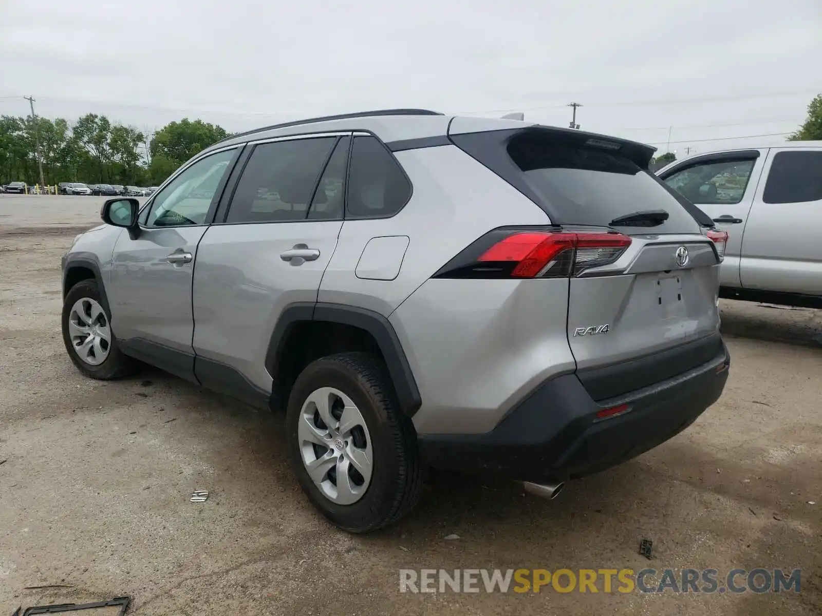 3 Photograph of a damaged car 2T3H1RFV0LC037929 TOYOTA RAV4 2020