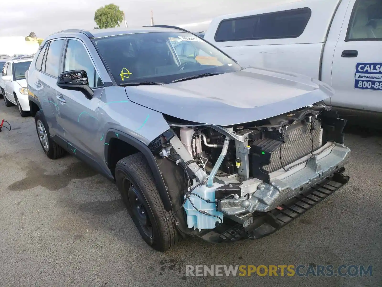 1 Photograph of a damaged car 2T3H1RFV0LC039146 TOYOTA RAV4 2020