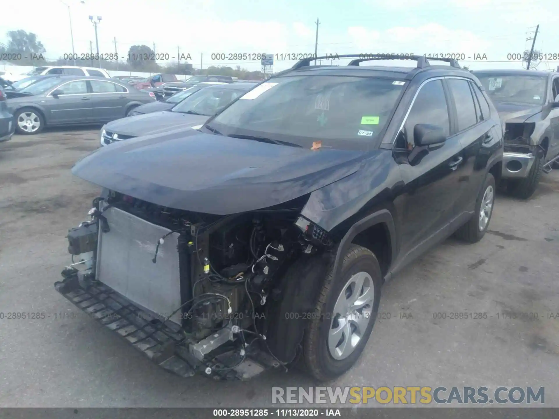 2 Photograph of a damaged car 2T3H1RFV0LC041012 TOYOTA RAV4 2020